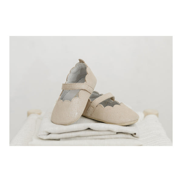 Mimi Baby Girls Scalloped Mary Jane Luxe Shimmer Suede Crib Shoe