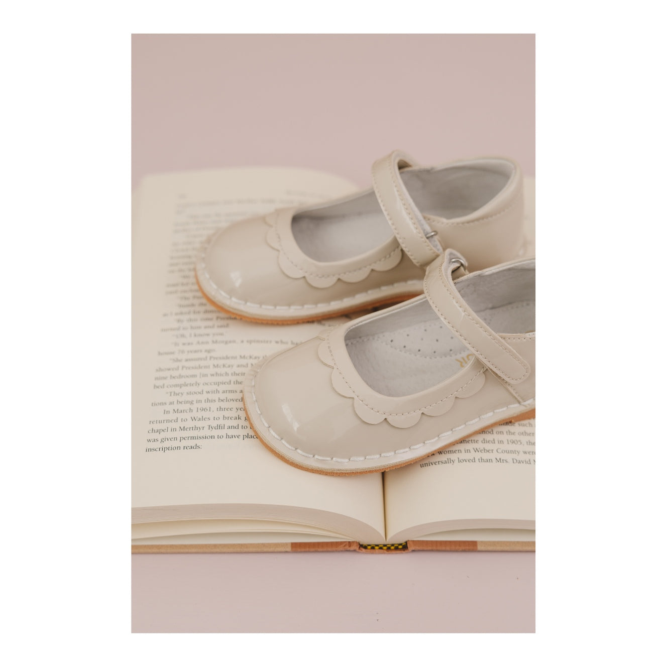 girls cream dress shoes eileial Girls School Uniform Shoes Mary Jane Flats Oxfords Dress Shoes (Little/Big Kids)(Beige,30)