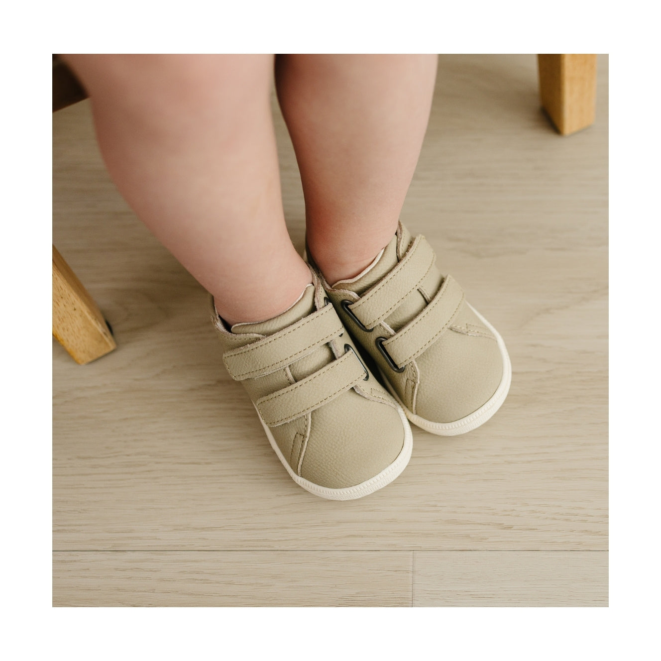 L'Amour Shoes Baby Boys Leo Stone Leather Star Sneaker - Playground Friendly