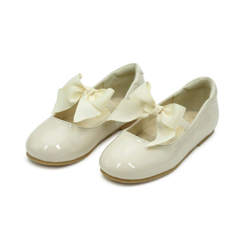 Amelia Bow Flat