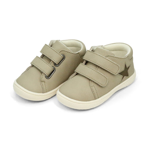 L'Amour Shoes Baby Boys Leo Stone Leather Star Sneaker - Playground Friendly