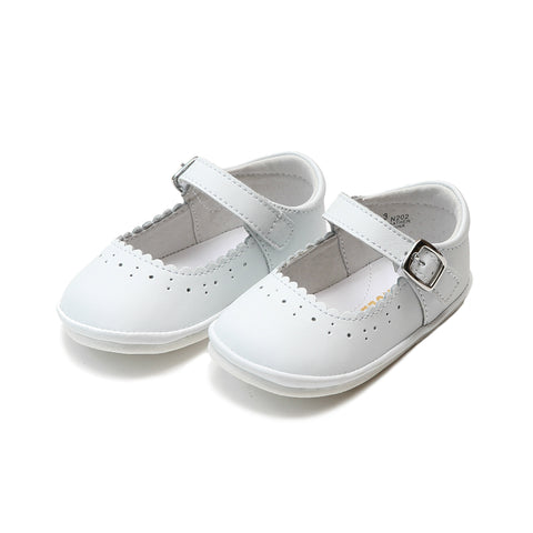 Elodie Girls Scalloped T-Strap Mary Jane Crib Shoe (Infant)